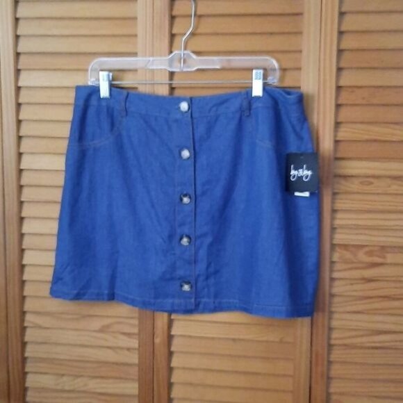 By & By NWT Button Up Denim Jean Skirt Junior Size 15 - Picture 1 of 5